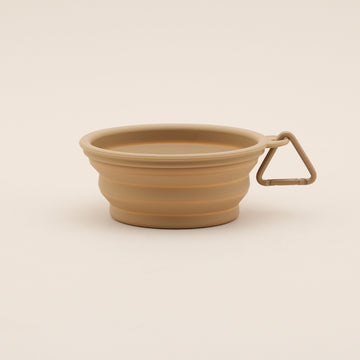 COLLAPSIBLE FOOD BOWL 400 ML | ชามอาหารสัตว์เลี้ยงพับได้ สีเบจเข้ม