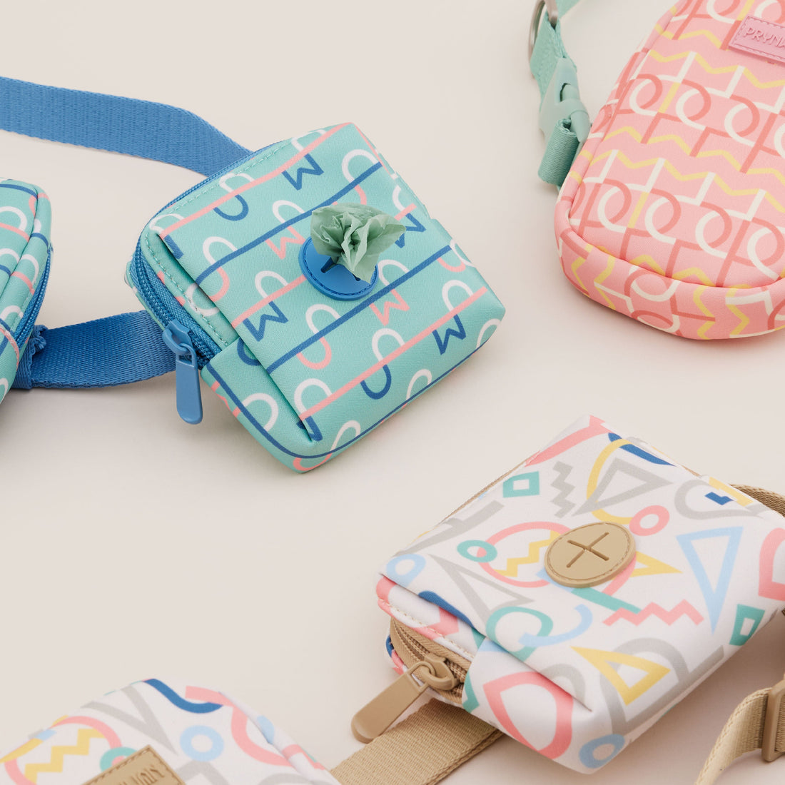 Treat Bag | กระเป๋าใส่ถุงเก็บมูลสัตว์เลี้ยง