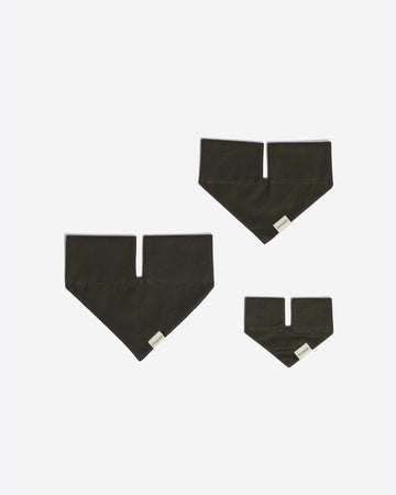 Tone on tone Triangle Bandana ผ้าพันคอ